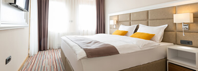 宿泊施設予約システム